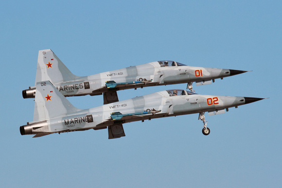 F-5N Tiger II  - VMFT-401